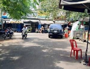 Cần bán xe ô tô 5 chỗ xe mới, nhà xài kỹ. Giá rẻ 250 triệu. LH 123456789