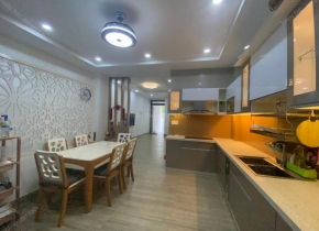 Bán nhà phố mặt tiền Kđt Vạn Phúc, nội thất Cao cấp, 18 tỷ - có thương lượng