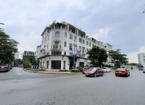 Bán nhà Khu đô thị Lakeview City An Phú Quận 2. DT 182m, 4 tầng 8 x 24, giá 32 tỷ