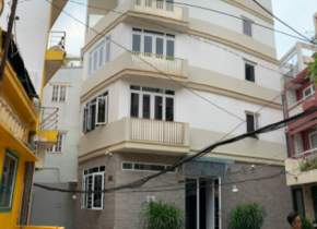 NHÀ PHỐ RẺ 1 TRỆT 4 LẦU THANG MÁY NGUYỄN TRÃI F. BẾN THÀNH Q1 TP.HCM